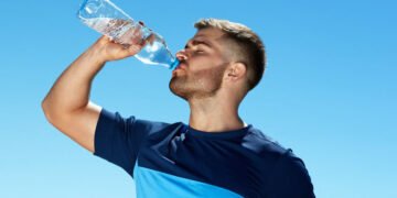 10 simple daily health tips you can practice to stay healthy and energized: